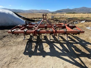 Cultivador Chisel