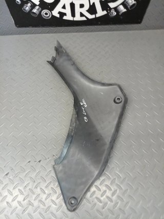 Tapa lateral derecha Honda CB 600F