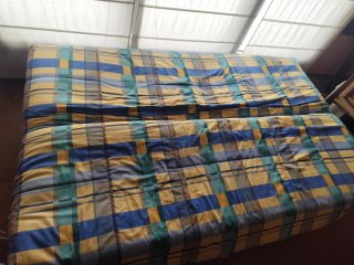Sofá cama cómodo con almacenaje