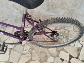 Bicicleta BH Quassar Q810 Morada