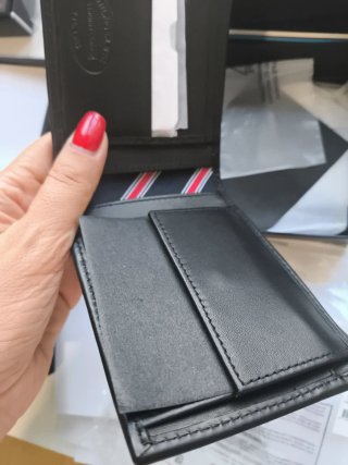 Portafoglio uomo Tommy Hilfiger nero