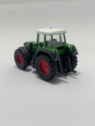 Fendt 930 Vario da marca Wiking escala 1/87