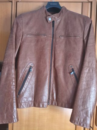 Chaqueta de cuero marrón hombre