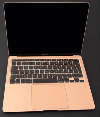 MacBook Air 2020 i7 16GB 250GB