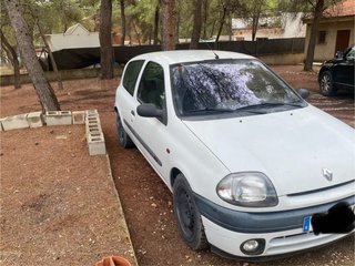 Renault Clio 2002
