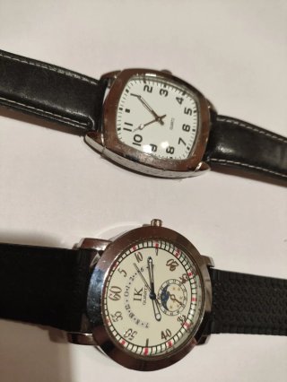 Reloj de pulsera IK plateado y negro