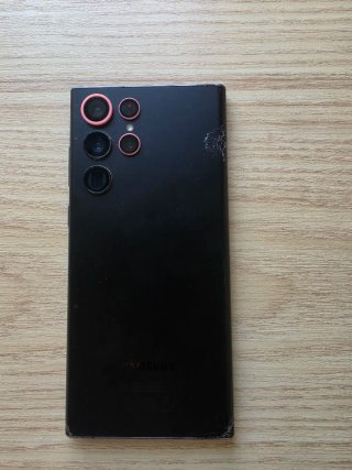 Samsung S22 Ultra.