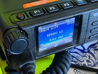 Maldol DBD-25-UV-M emisora UHF VHF DMR