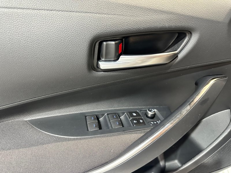 Toyota Auris 2022, foto 9