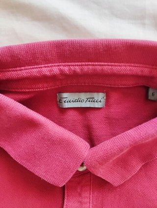Polo rojo de manga corta