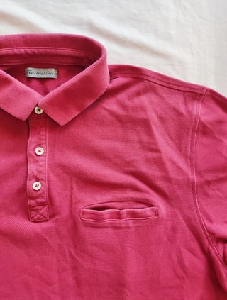 Polo rojo de manga corta