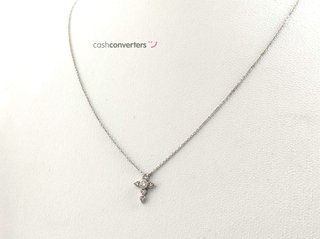 colgante oro 18k con piedra con diamante