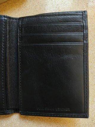 Cartera Dockers Plegable Cuero Negro