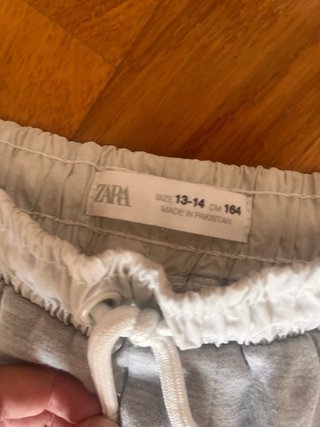 Pantalón corto niño Zara gris