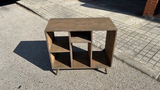 AUDR: Aparador de entrada madera maciza