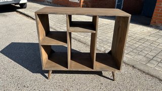 AUDR: Aparador de entrada madera maciza