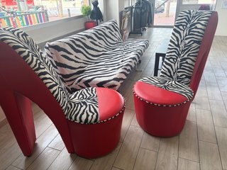 Sillón Tacón Rojo y Cebra