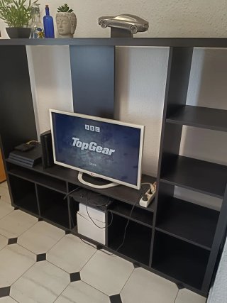 Mueble TV Negro y Blanco