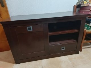 Mueble TV madera marrón