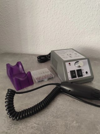 Torno para uñas profesional