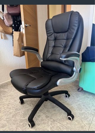Silla de oficina ergonómica negra