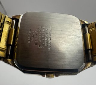 Reloj Citizen Forma Quartz Tank TV Case Vintage