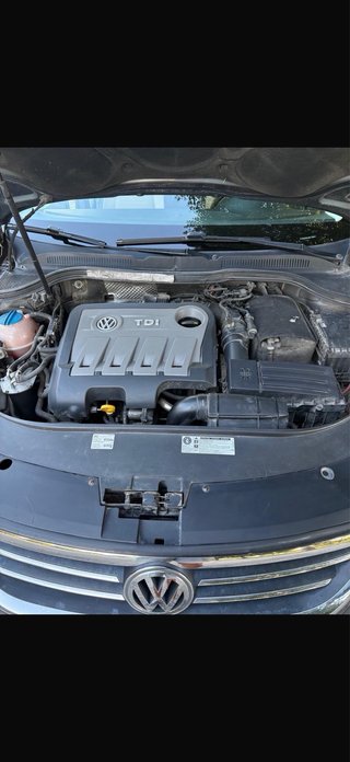 Volkswagen Passat CC 2011