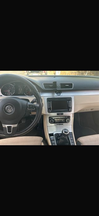 Volkswagen Passat CC 2011