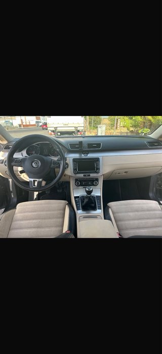Volkswagen Passat CC 2011