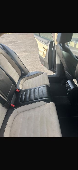 Volkswagen Passat CC 2011