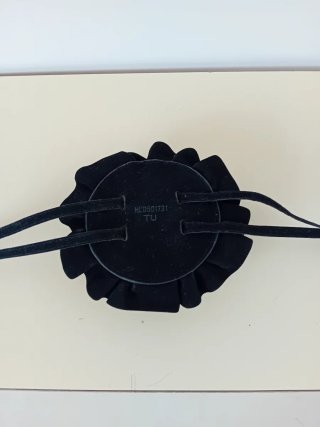 Original cinturón con flor, negro