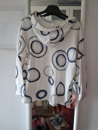 Sudadera con Capucha y Estampado