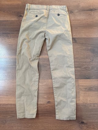 Pantalones beige niño