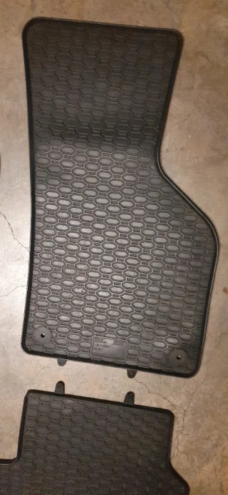 Alfombrillas Goma Passat B6 y B7 (4 uds)