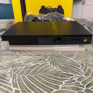 PlayStation 2 Slim 100% Completa.