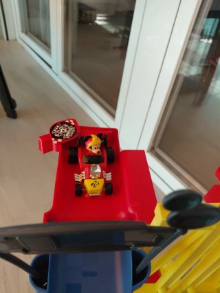 Pista de coches Scalextric Mickey Mouse