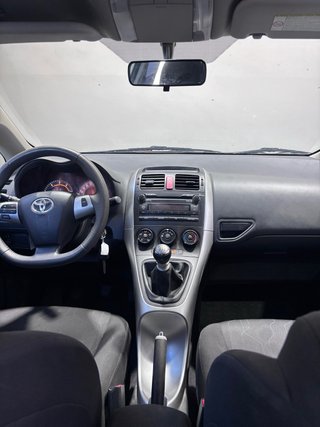 Toyota Auris 2010