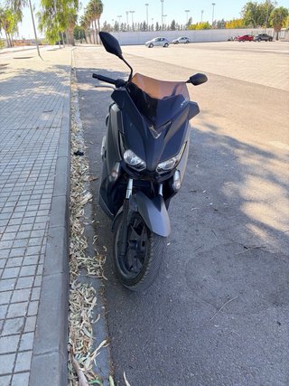 Yamaha XMAX 250 Maxi Scooter