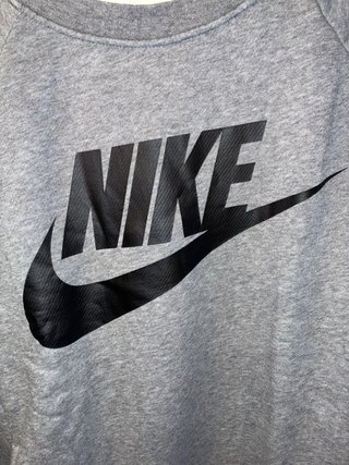 Sudadera Nike Gris Logo Grande