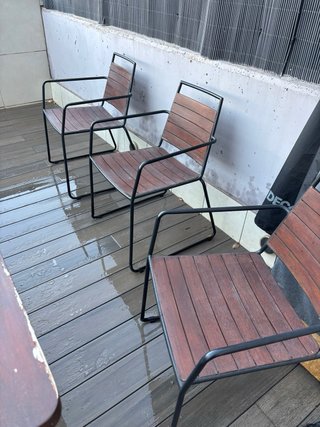 Mesa de exterior madera y hierro forjado