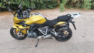 BMW R 1250 RS Amarilla y Negra