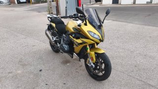 BMW R 1250 RS Amarilla y Negra