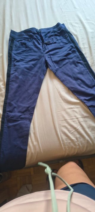 Pantalón AMISU azul talla 44