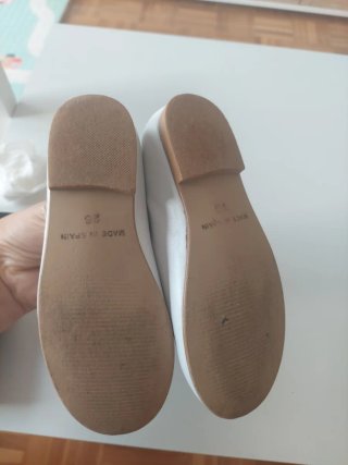 Zapatos niña blancos T-Strap hebilla