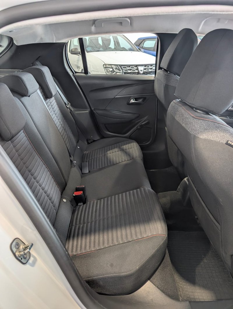 Peugeot 208 2022, foto 8