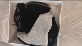 Botines negros tacón ancho con tachuelas