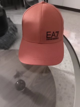 Gorra Emporio Armani color teja