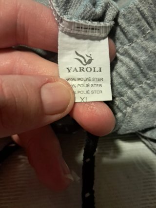 Pantalones cortos deportivos grises