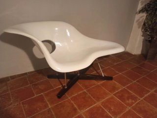 Chaise longue Charles & Ray
