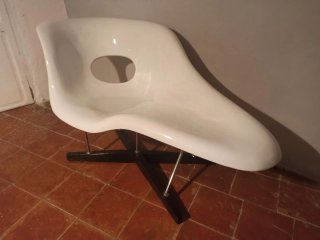 Chaise longue Charles & Ray